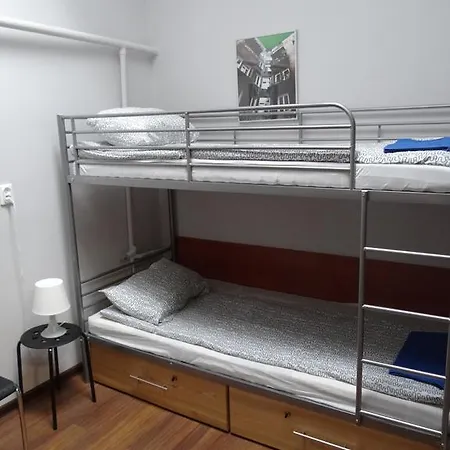 Praga Hostel *